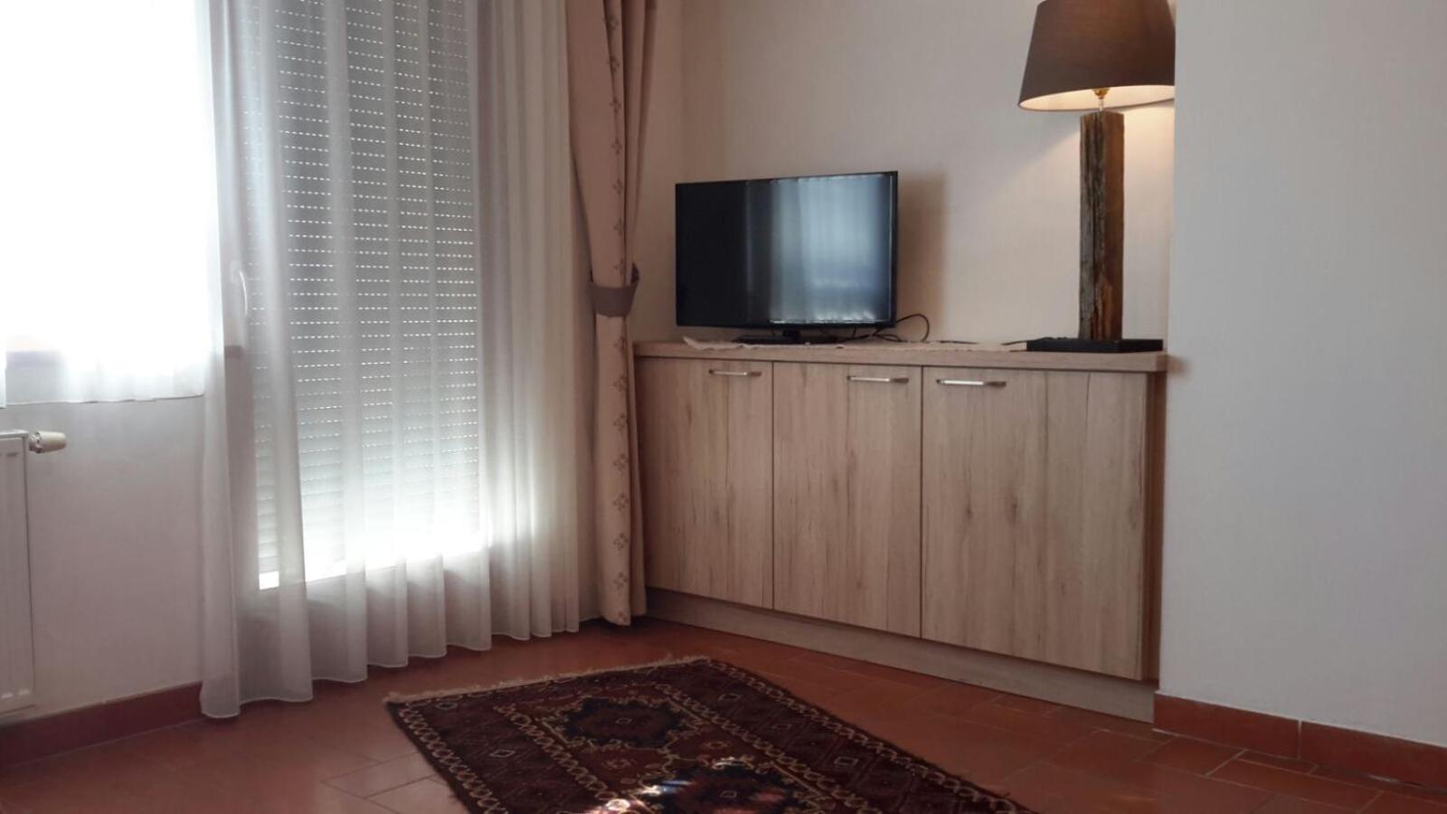 Alping Apartments Брунико Екстериор снимка